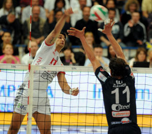 In finale si parte col piede giusto, Piacenza cede al tie break in gara 1