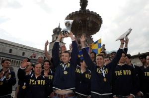Centinaia di tifosi a salutare il ritorno a Trento dei campioni d'Europa