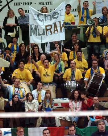 Gi? completi 2 pullman dei tifosi gialloblu per la trasferta di domenica a Treviso.