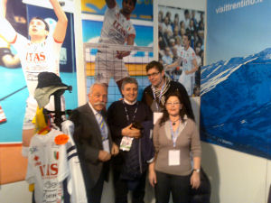 Forlì, guarda chi si rivede. Max Dalfovo in visita allo stand della Trentino Volley