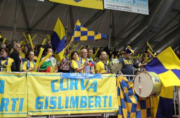22042013curva