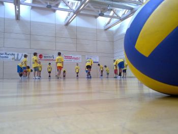 07092011volleyconnoi