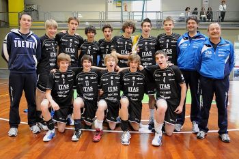 17042011u16