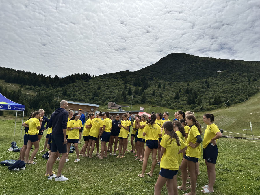 Il cielo del Monte Bondone sopra Matey Kaziyski e il BIG Camp