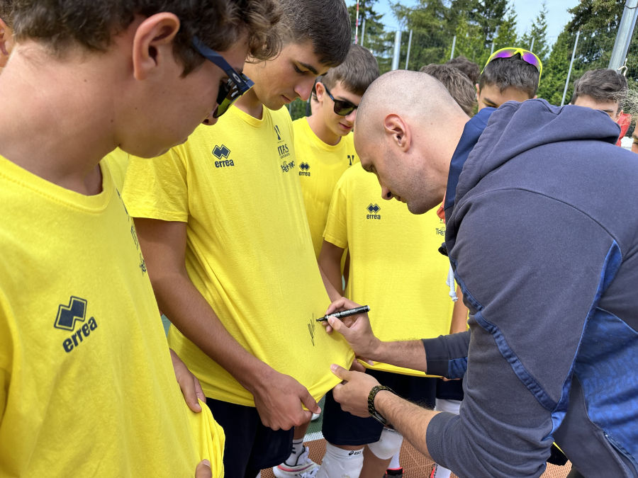 Kaziyski firma autografi